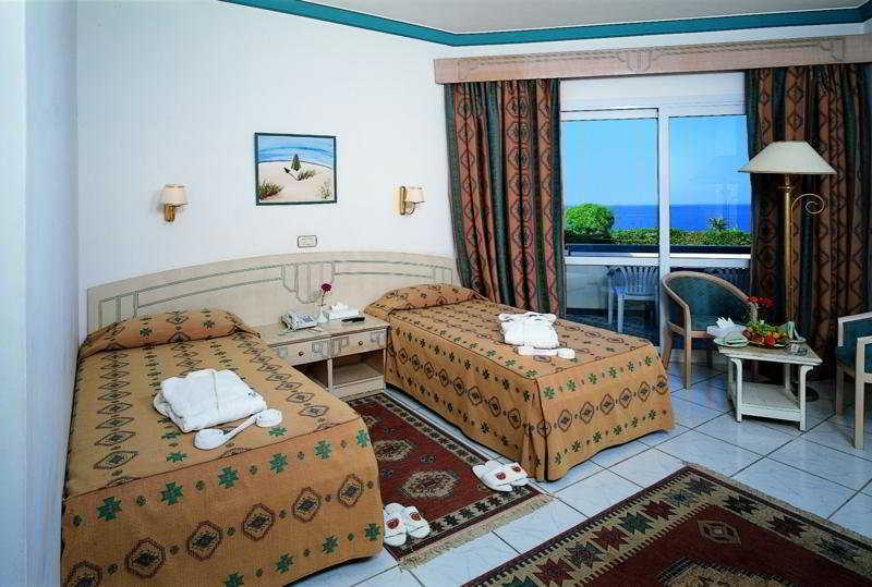 Dreams Beach Resort - Sharm El Sheikh חדר תמונה A typical hotel room